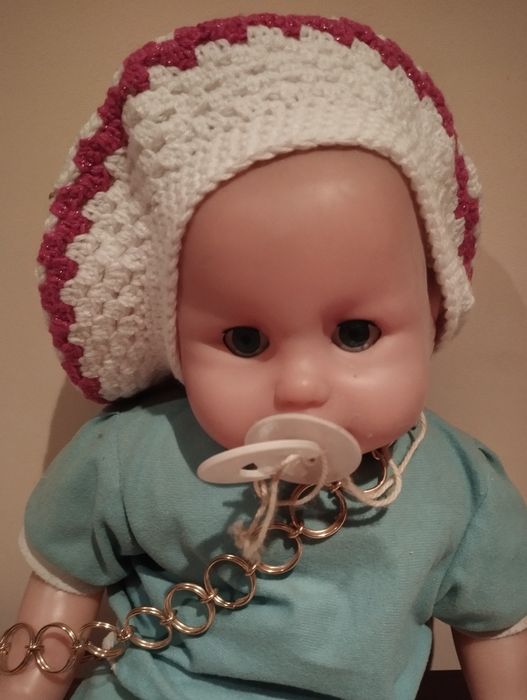 Продам свежесвязаный бирет и шапочку