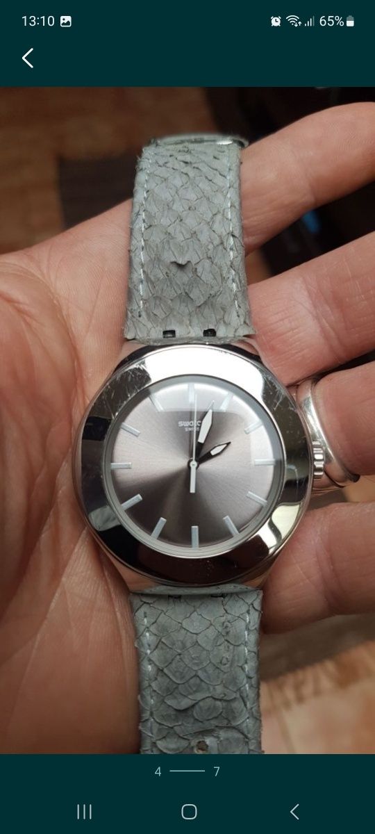 Relógio Swatch  salmon grey.