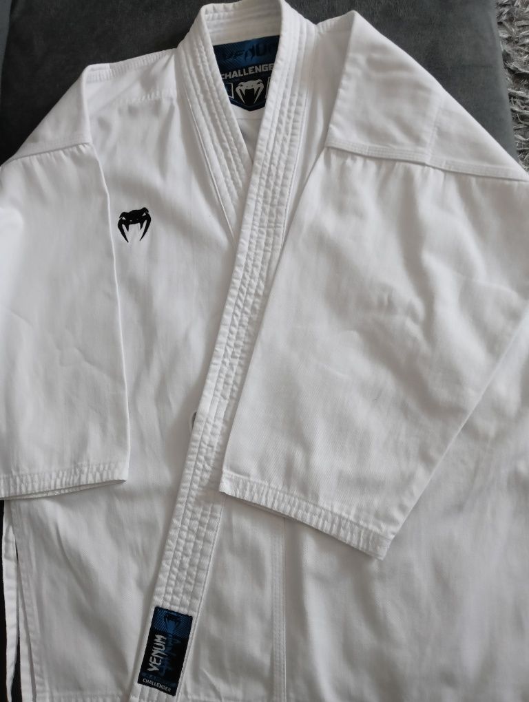 Karatega kimono Venum Challenger  150 2 kozacka