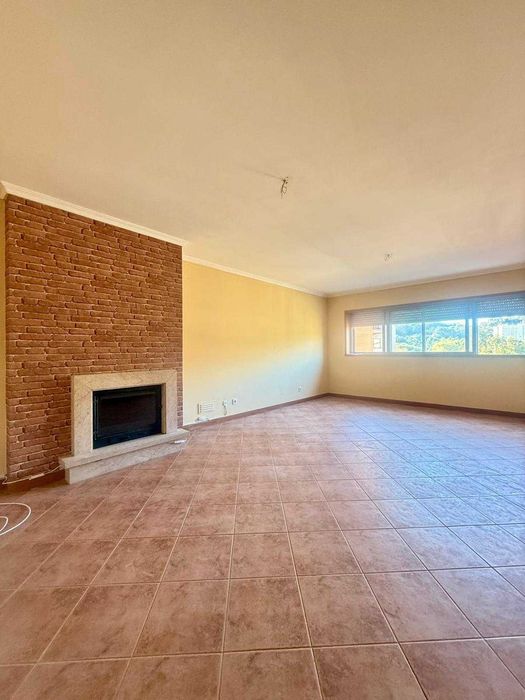 Arrendamento: Apartamento T2 com lugar de garagem - Lagueirões/Valongo