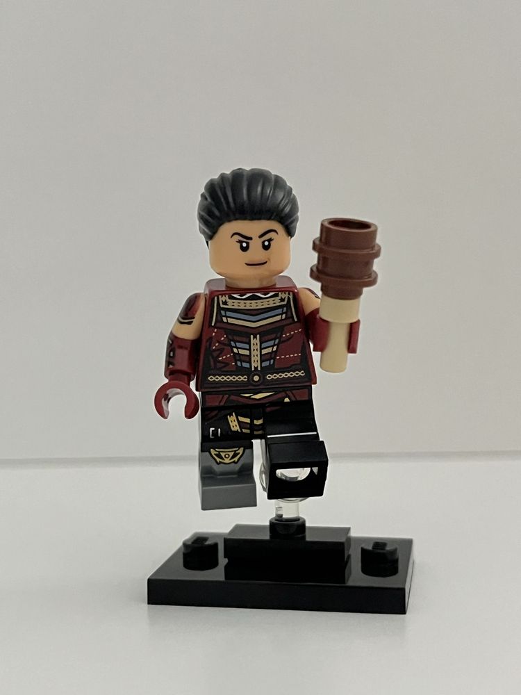 Lego Marvel minifigures Echo