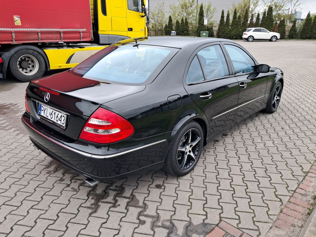 Mercedes E200 W211 sedan GAZ
