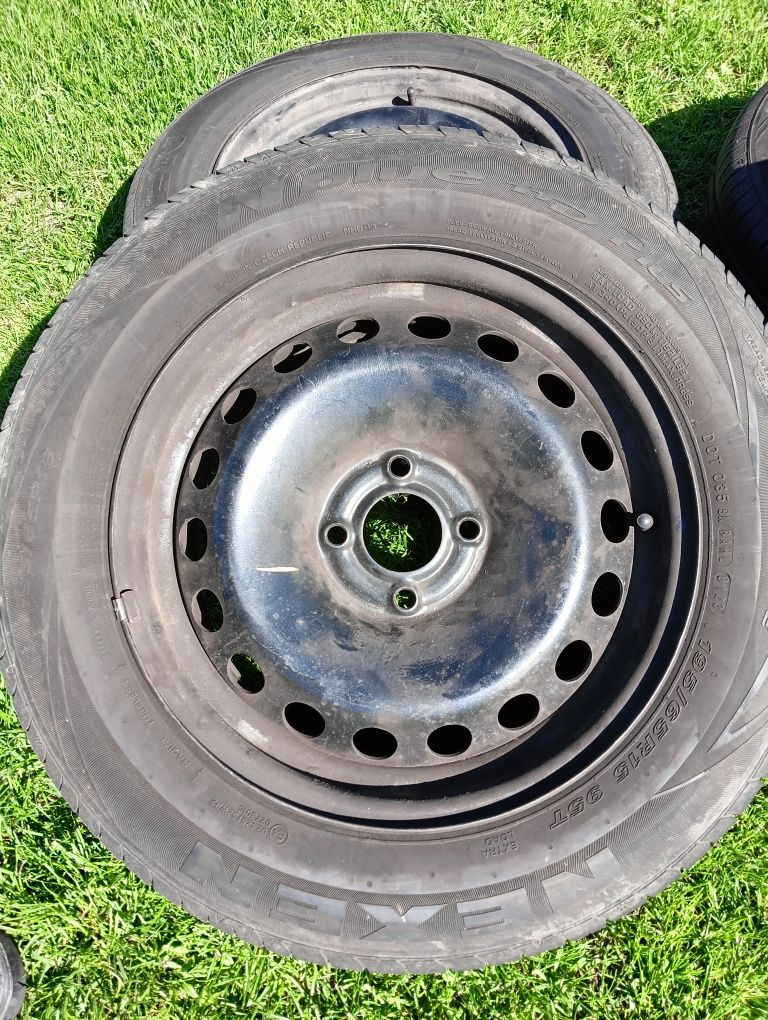 Opony letnie 195/65 r15  z felgami 4x100