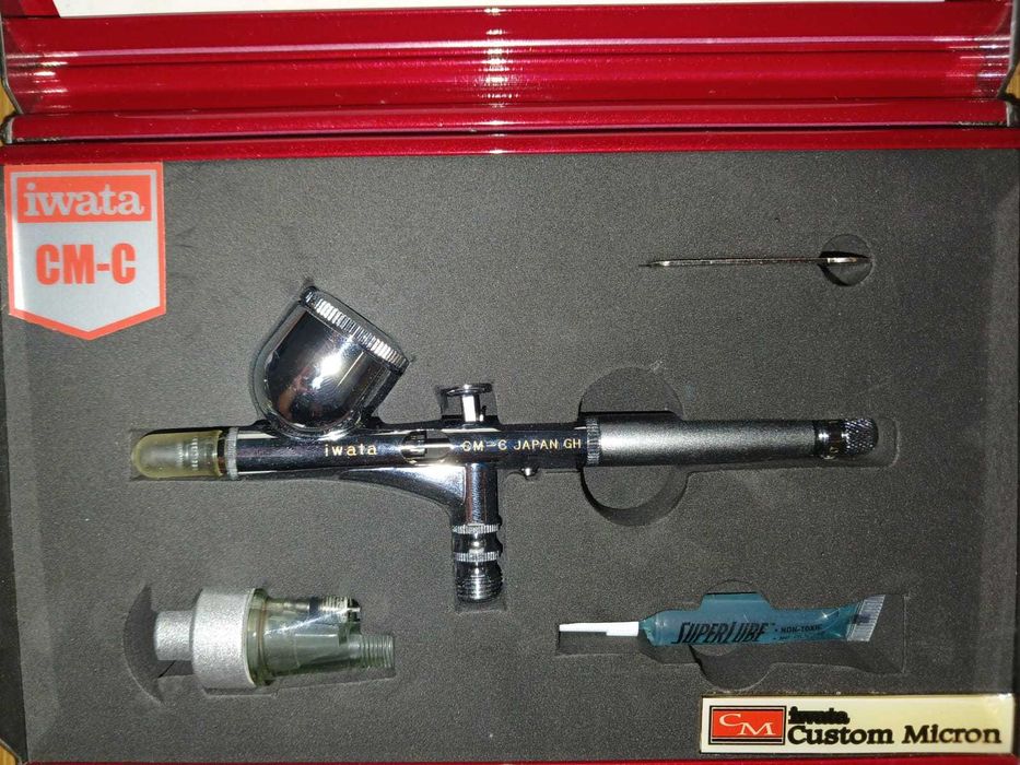 2 Aerógrafos IWATA / 2 Airbrushes