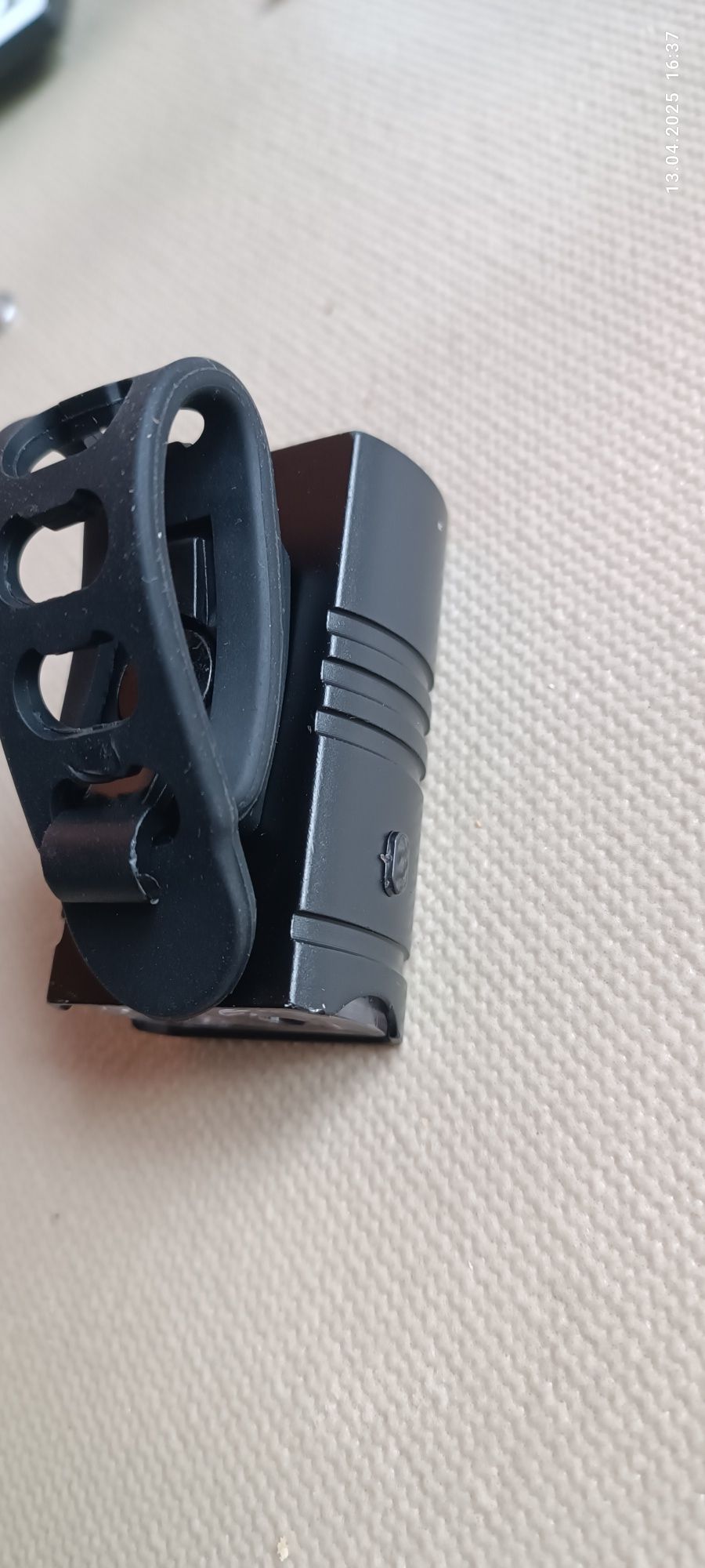 Lampka LED mocna rowerowa z akumulatorem wbudowanym