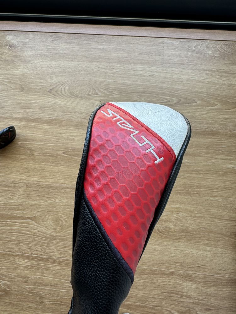 Taco de golfe Hibrido 4 e 5 TM Stelth