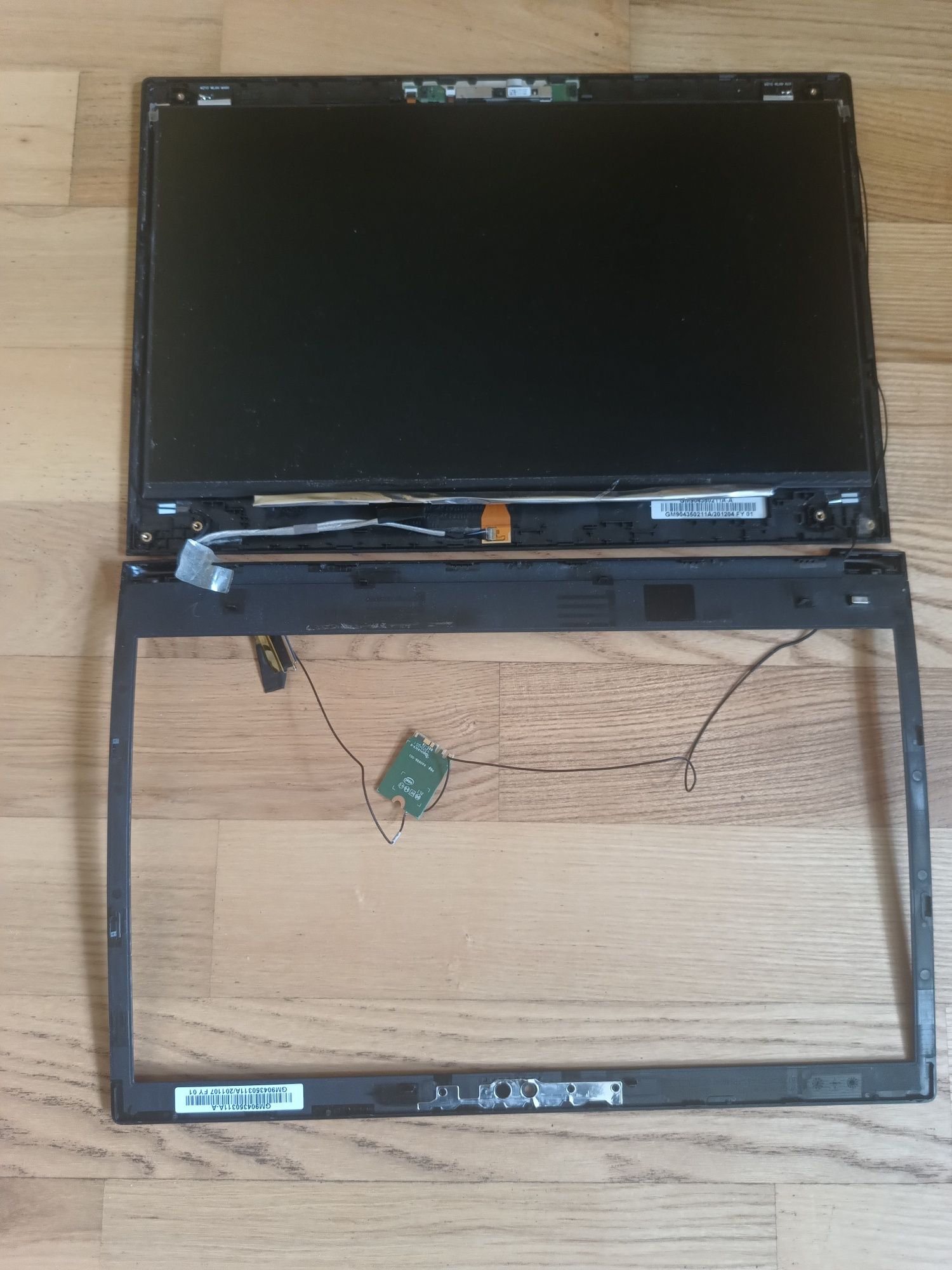 Matryca 14" od Toshiba Dynabook tecra A40 wraz z ramką
