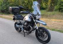 Moto Guzzi V85TT - super stan, doposażony, komplet kufrów - bez wkładu