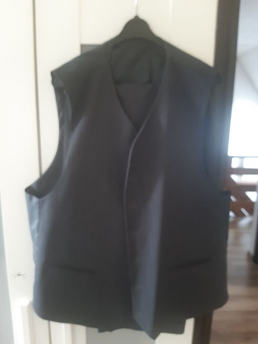 Garnitur uzywany marynarka kamizelka  spodnie