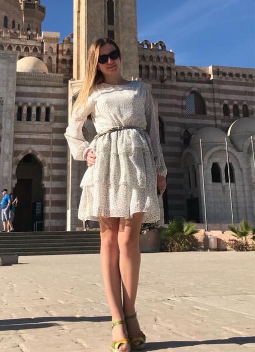 Плаття в горошок у гарному стані на розмір с