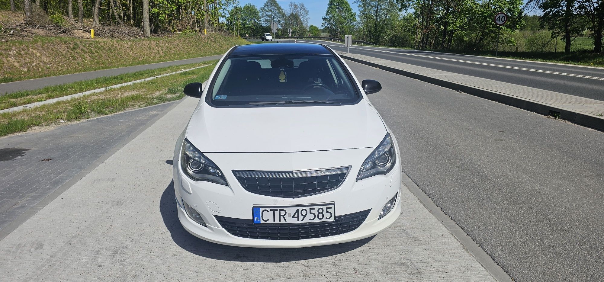 Skup aut Bydgoszcz Auto Toruń wszystkich samochodów osobowych Opel Ast