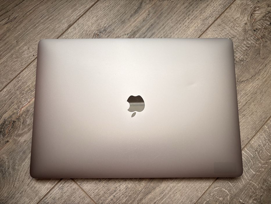 MacBook Pro 16'' 2019 A2141 (i7/32/512)