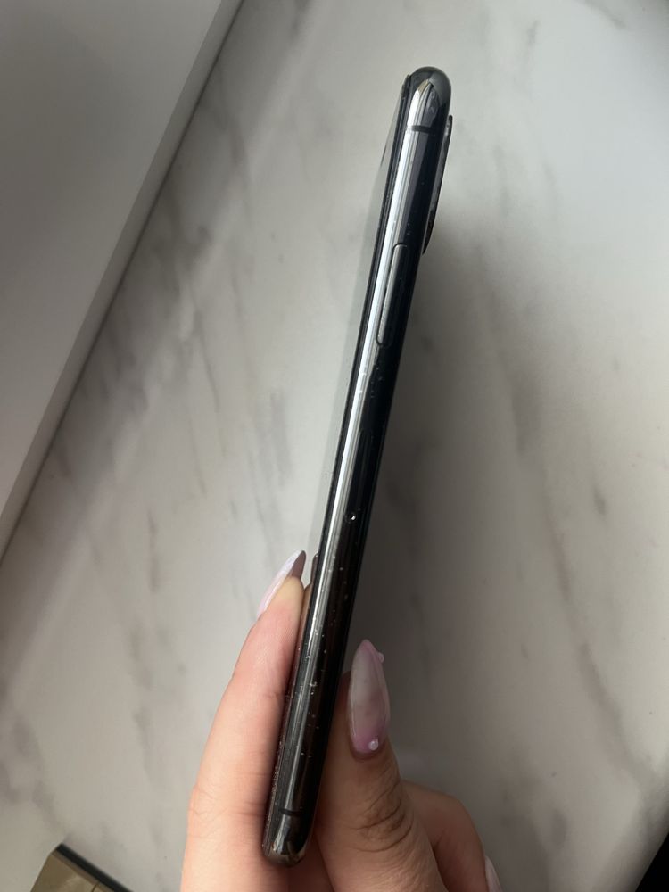 Iphone Xs Uszkodzony lekko ekran