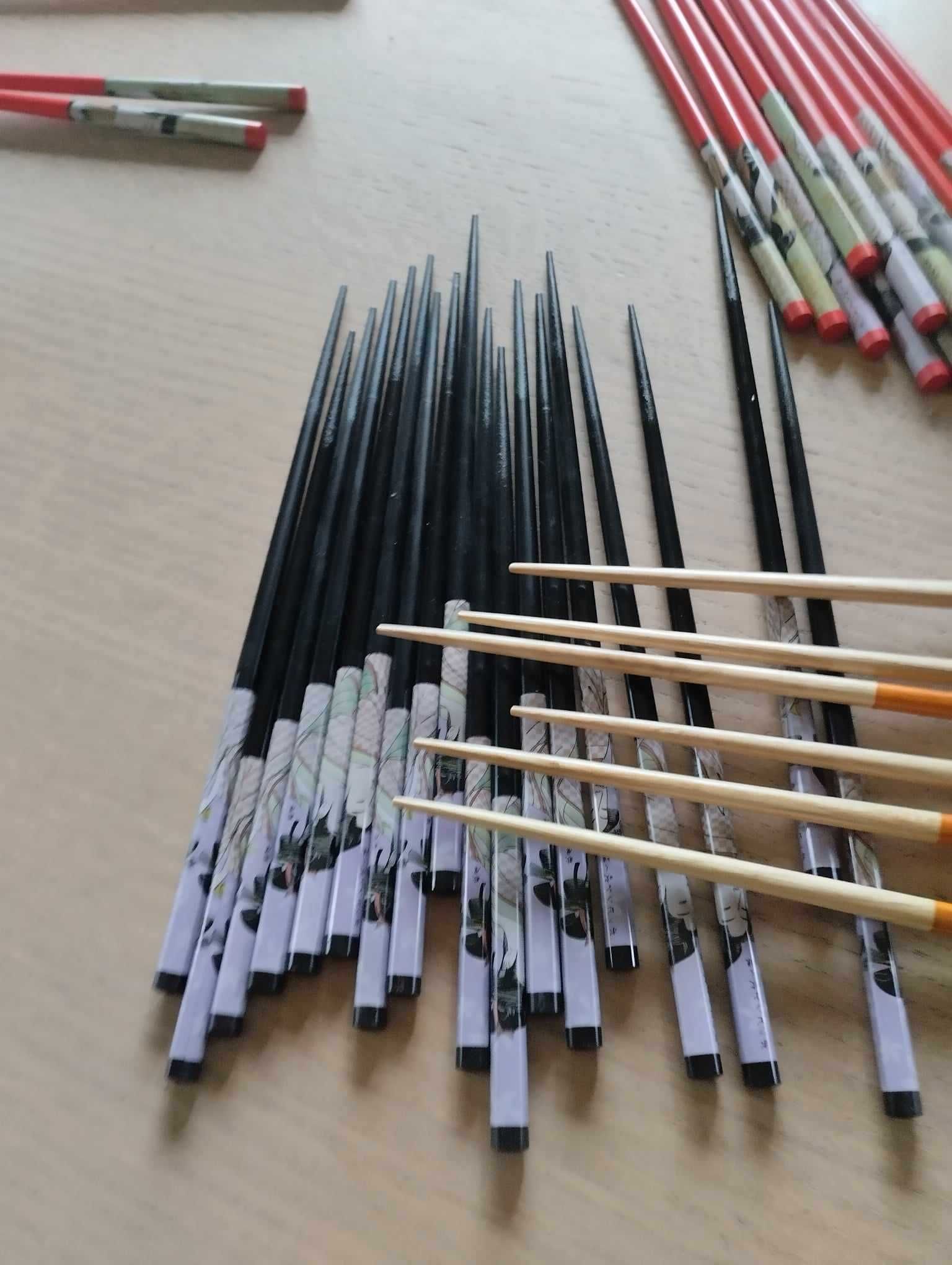 Conjunto de 53 pares de pauzinhos Japonesa.