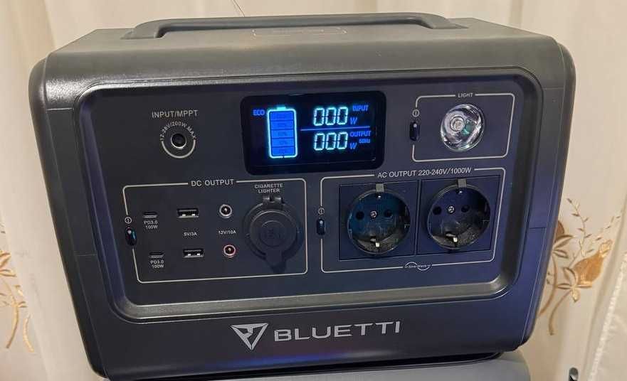 Зарядна станція універсальна Bluetti 1000W EB70