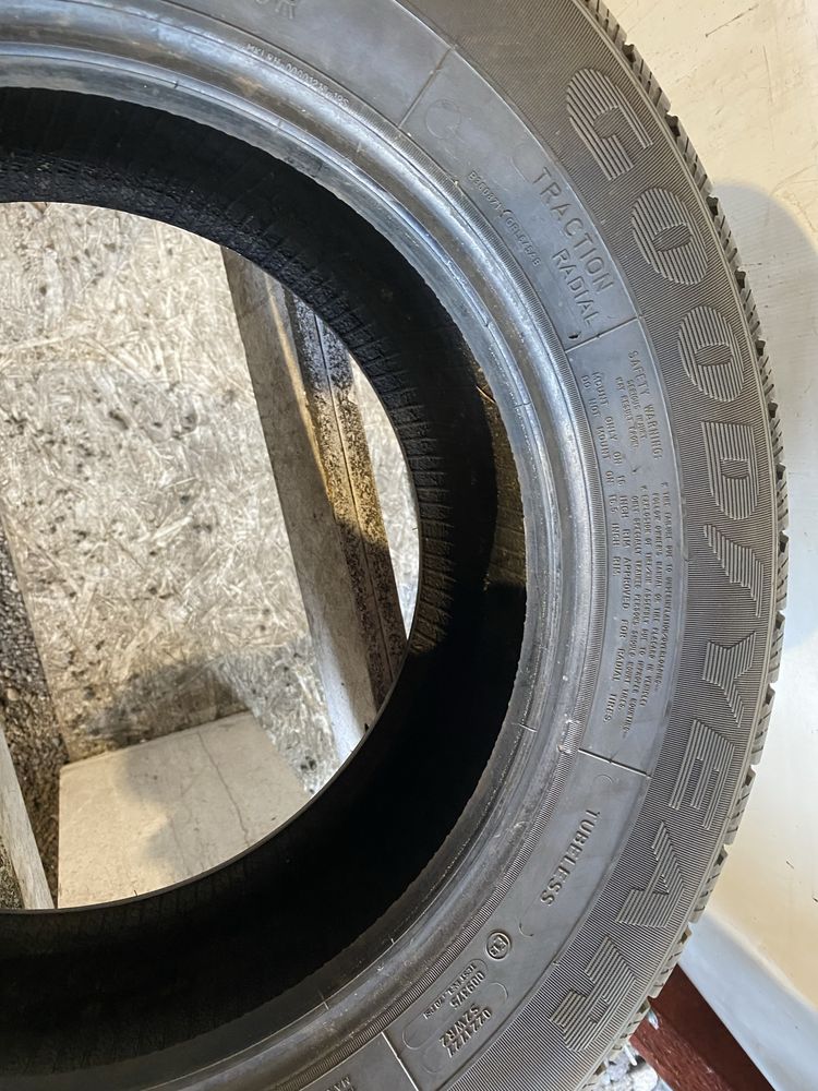 Opona pojedyncza 235/65/16c GoodYear Cargo Vector