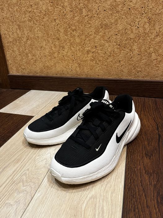 Nike Uplift Sc white 25.5 см