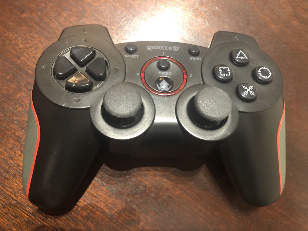 Joysticks praticamente novos