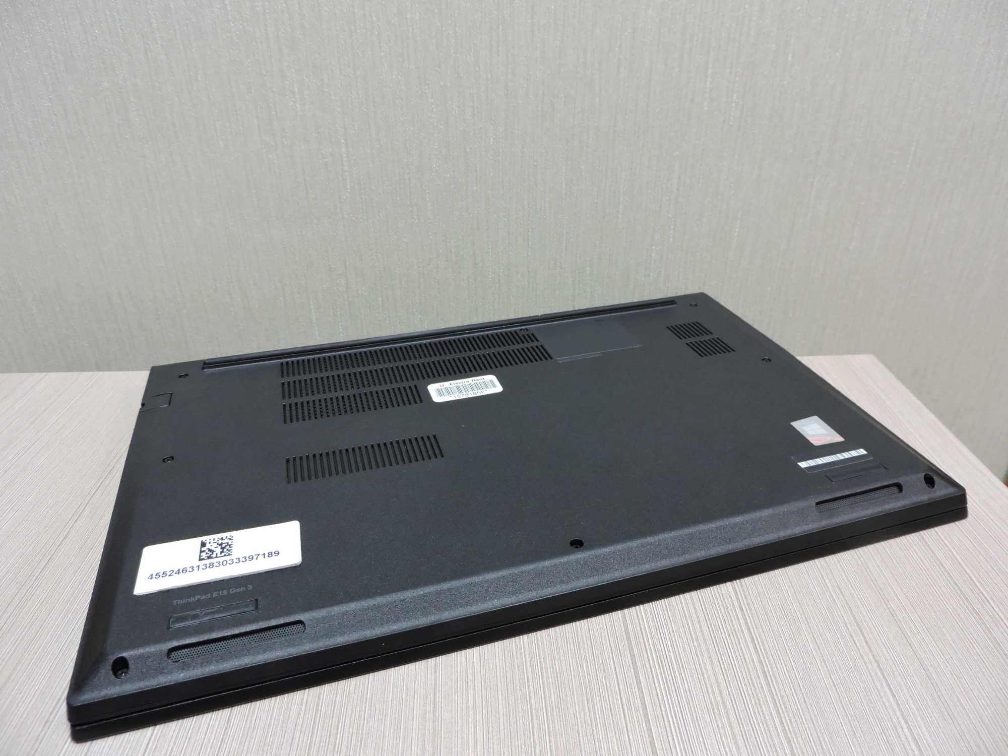 Lenovo Thinkpad E15 Gen3/15.6" FHD IPS/Ryzen 5 5500U/16GB/512GB/Vega