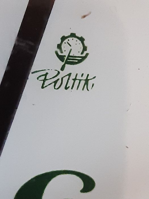 Zegar kuchenny z wahadłem