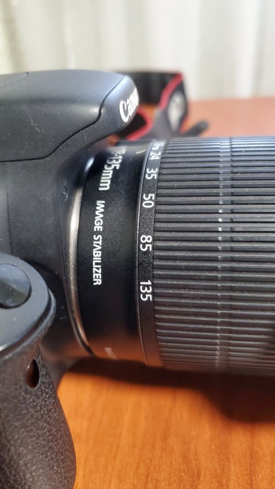 Фотоапарат Canon 600D kit 18-135mm