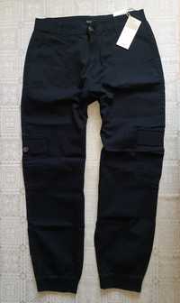 XL 42 L 40 HOUSE Nowe z Metką Świetne Czarne spodnie bojówki