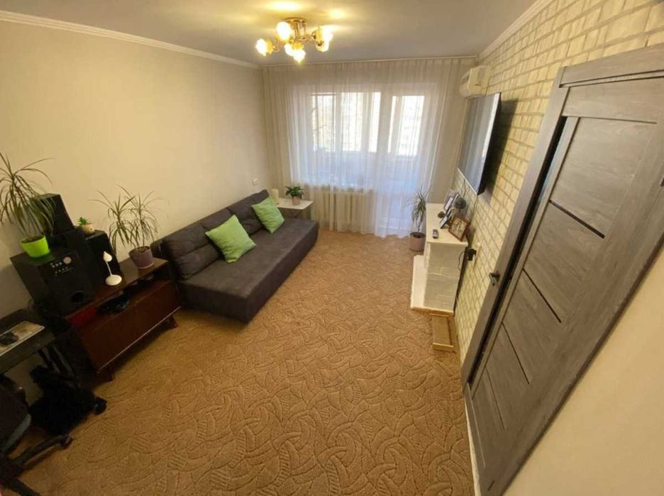 Продаж 2х кімнатної квартири на Лівобережному 2. Вул. Богомаза