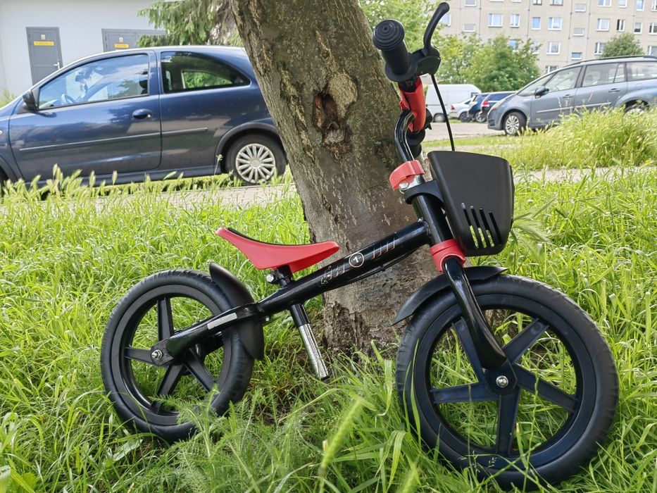 Rowerek biegowy dla dziewczynki