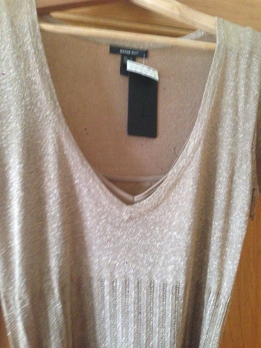 Vestido de malha dourado