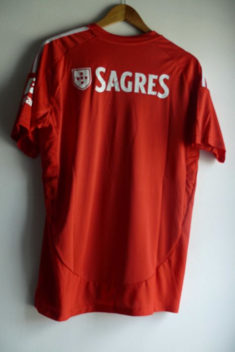 Camisola Desportiva