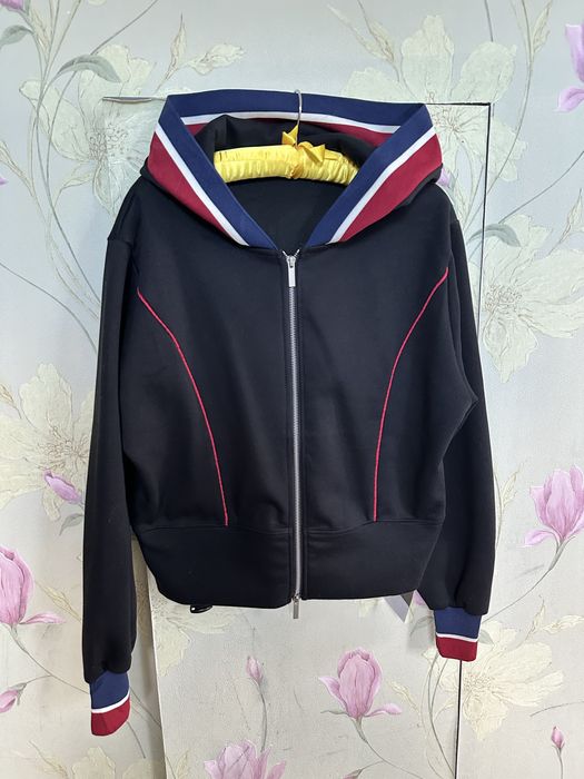 Костюм осінь зима L новий