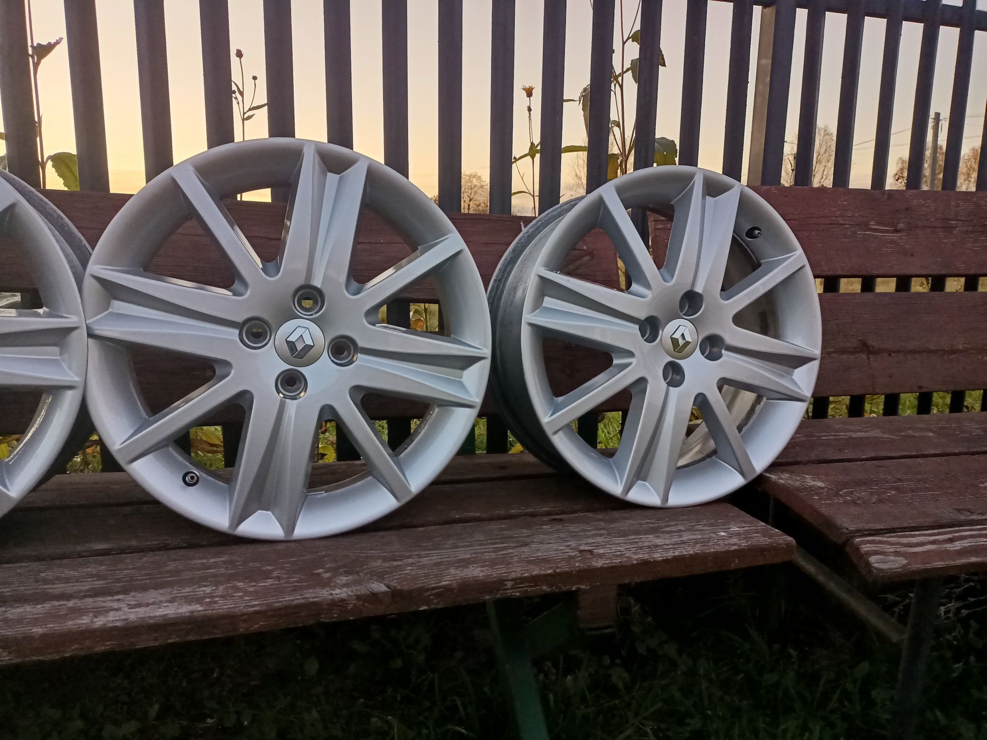 Felgi 4x100 R17 Renault