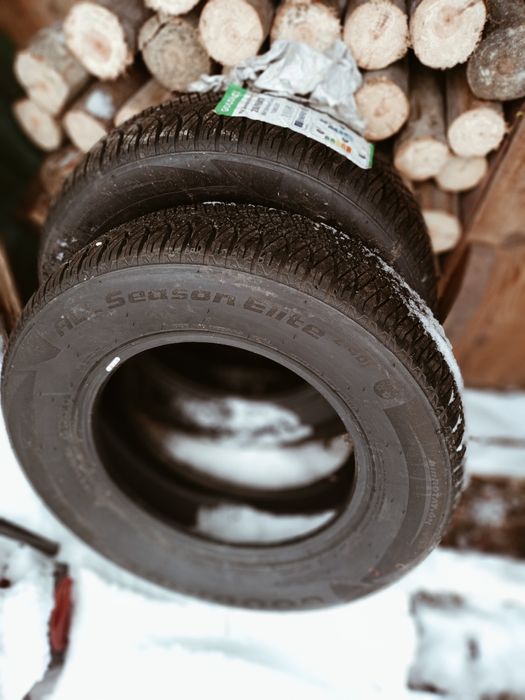 Opony nowe zimowe goodride 215/65R15