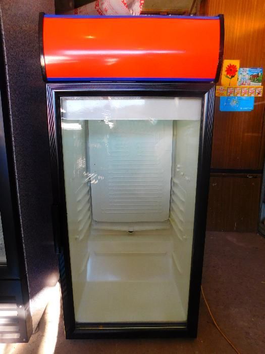 Холодильный шкаф б\у.SEG