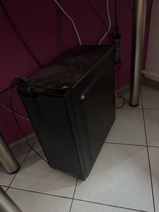 Kumputer stacjonarny z monitorem gratis