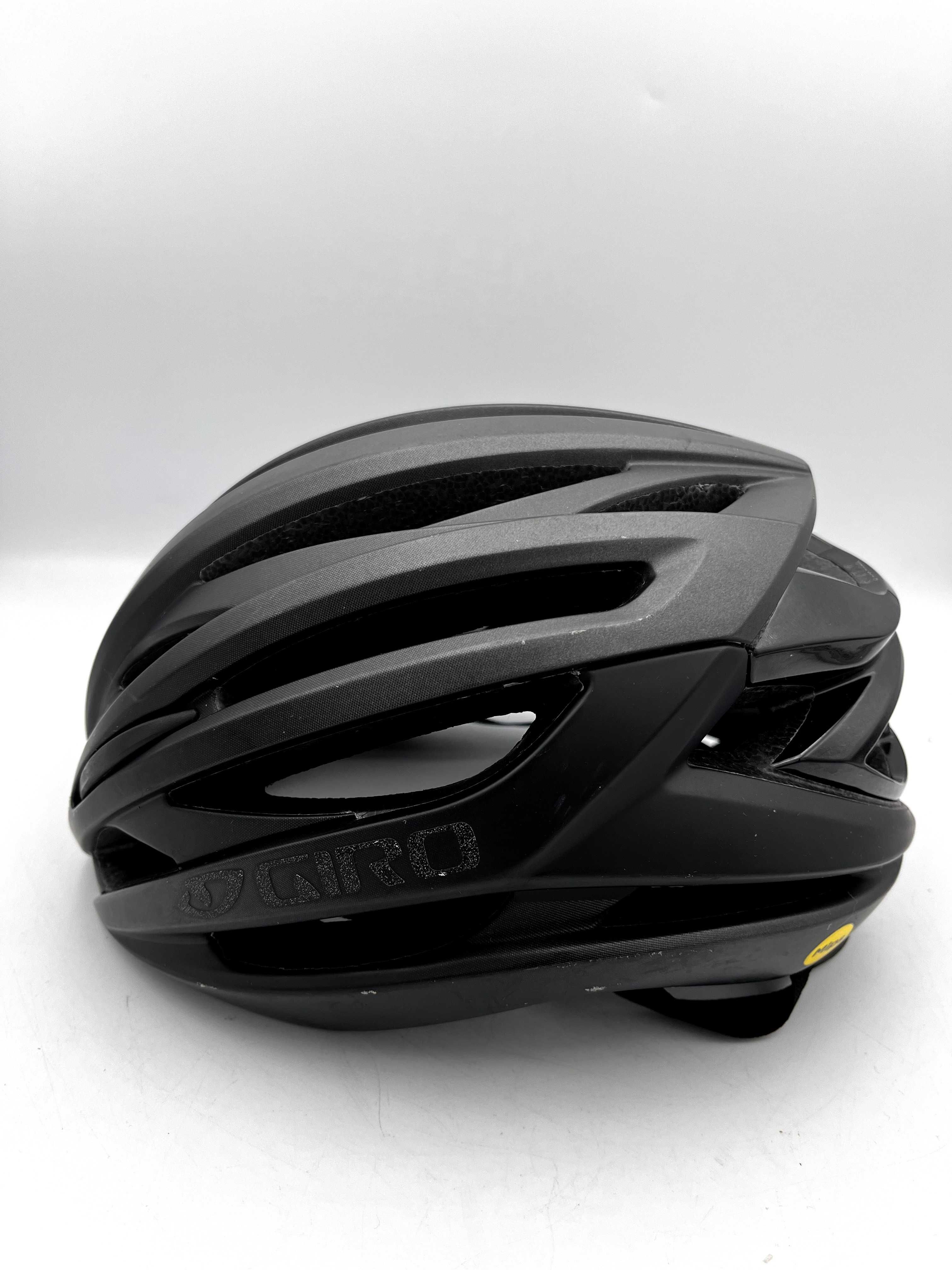 Powystawowy Kask Rowerowy Giro Syntax Mips r. M (55-59cm)