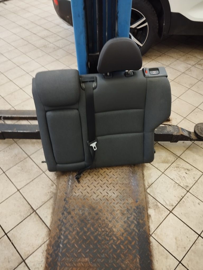 Volvo V50/S40 komplet foteli + boczki