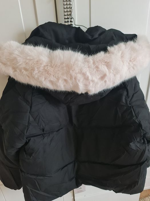 Продам новую куртку- пуховик  зима