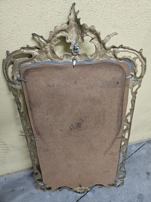 Espelho de parede antigo