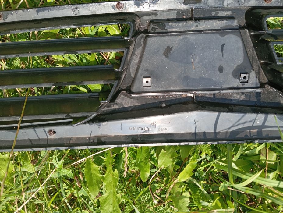 Grill atrapa chłodnicy Zderzaka przód Polonez Caro