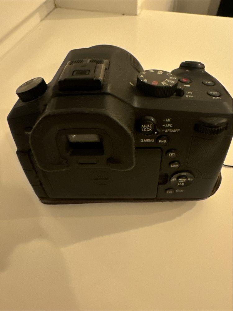 Leica V-lux (typ 114)