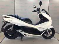 Cкутер Honda PCX 125