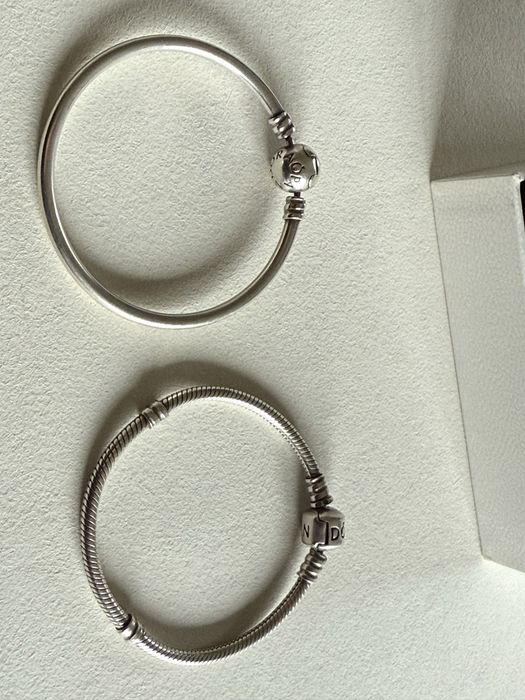 Duas pulseiras prata Pandora
