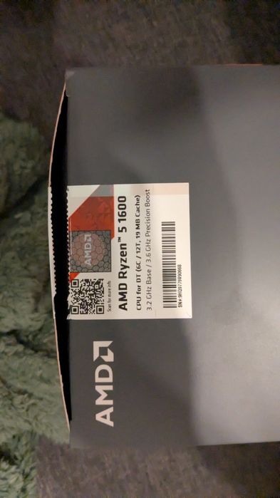 Ryzen 5 1600 +  wentylator + pudelko