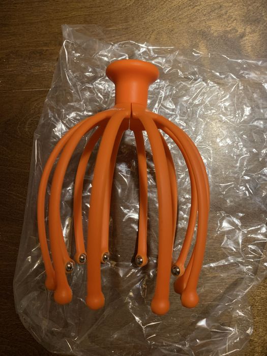 Masażer do skóry głowy