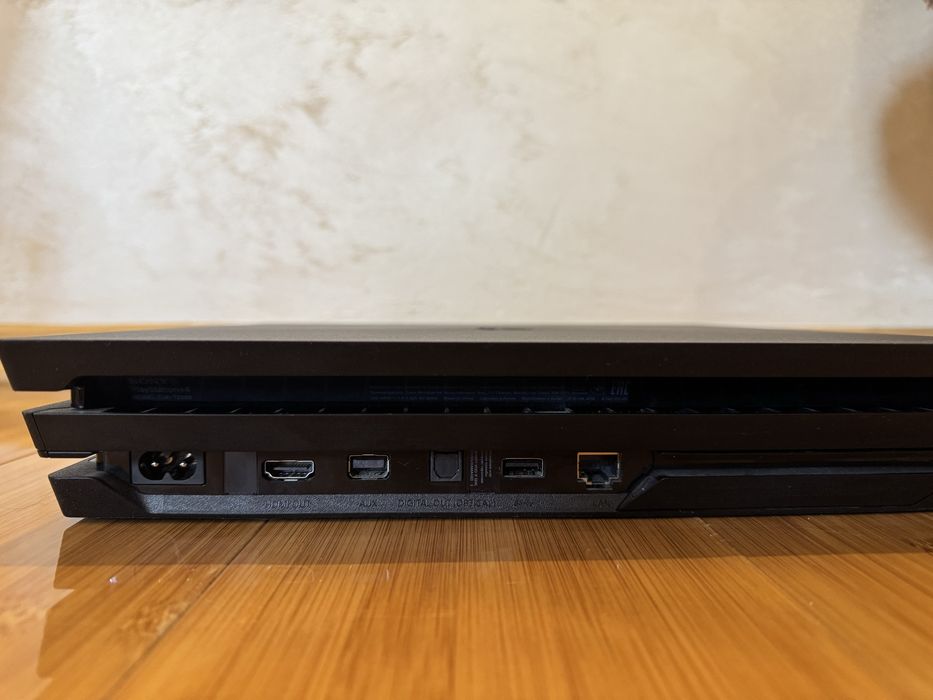 Playstarion 4pro 1tb