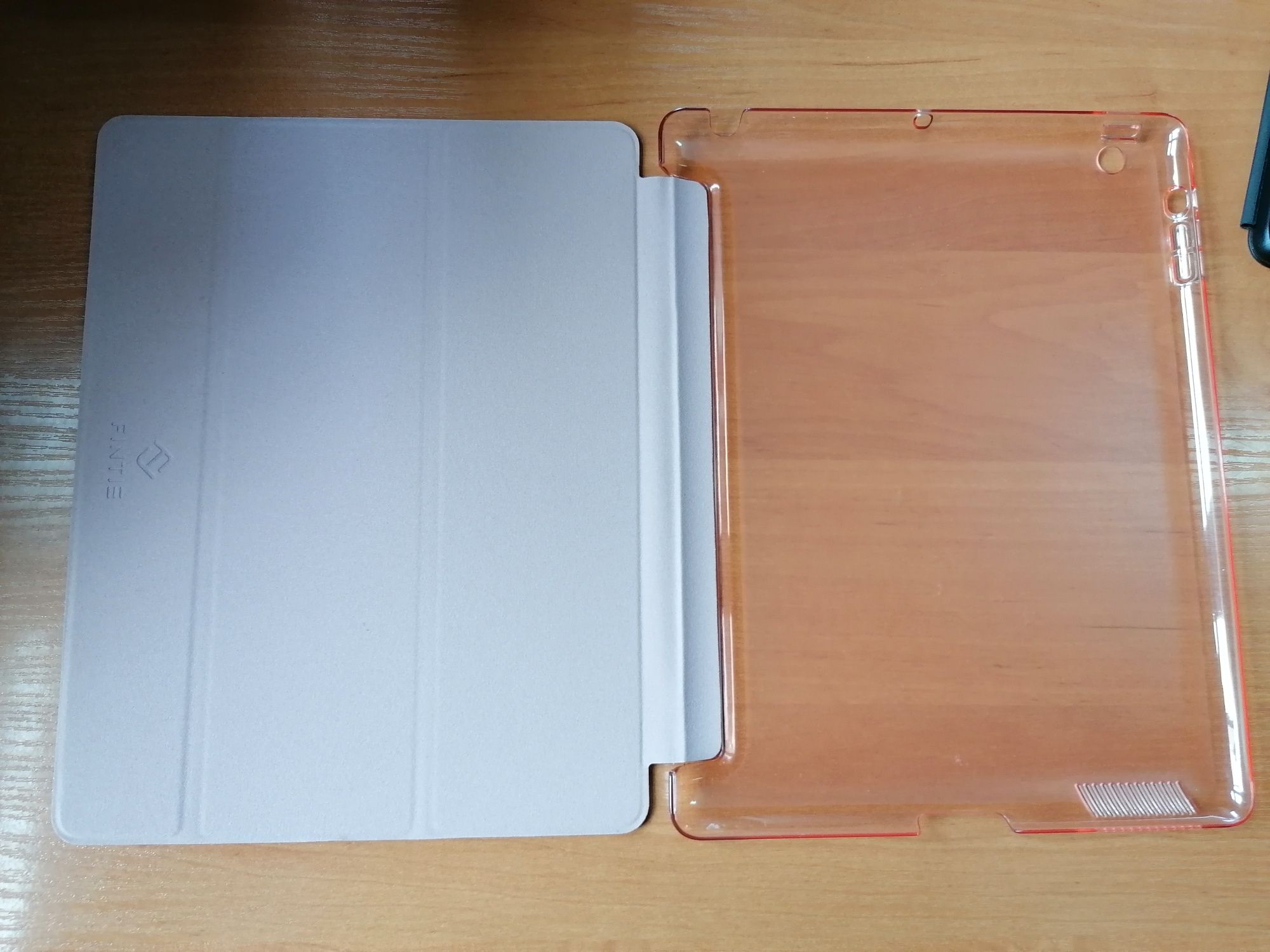 Pokrowiec Etui na tablet o wymiarach 24.5 x 19 cm24.5 x 18.5 cm