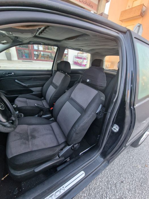 Golf 4 1900 em bom estado aceito trocas