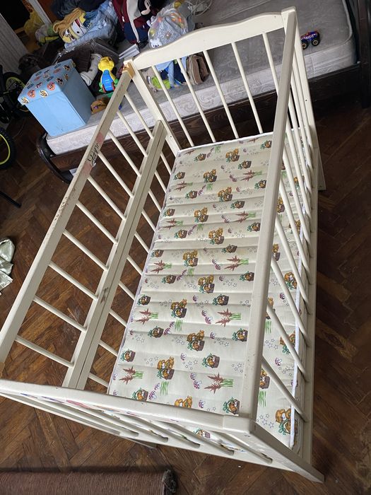 Безкоштовно! Дитяче ліжечко + матрац
