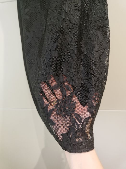 Sukienka koktajlowa koronkowa